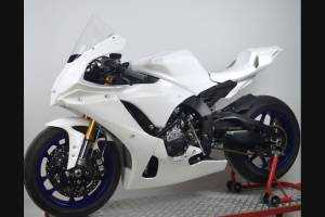 Paquete para el circuito Yamaha R1 2020 - 2021 : Carenado + tornilleria rapida + Screws - MXPCRD12919