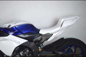 Paquete para el circuito Yamaha R1 2020 - 2021 : Carenado + tornilleria rapida + Screws - MXPCRD12919