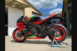 Lackierte Rennverkleidung Aprilia RSV4 2015 - 2020 + Schrauben, Schnellverschlüsse - MXPCRV11850
