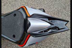 Lackierte Rennverkleidung Aprilia RSV4 2015 - 2020 + Schrauben, Schnellverschlüsse - MXPCRV13913