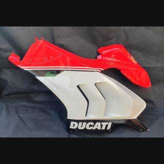 Carene stradali in abs verniciate per Ducati Panigale V4 V4S per scarico Akrapovic 2020 - 2021 - MXPCAV12786
