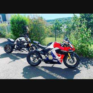 Lackierte Rennverkleidung Ducati Panigale V4 V4S 2020 - 2021 - MXPCRV13159