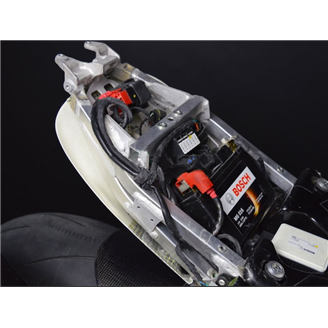 Sottocodone per Aprilia RSV4 2009 - 2015 completo di porta batteria - MXPCRD15109