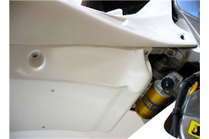 Sottocodone per Aprilia RSV4 2009 - 2015 completo di porta batteria - MXPCRD15109