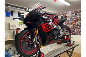Aprilia RSV4 2015 - 2020 Verkleidungen Lackiert + Schrauben, Schnellverschlüsse MXPCRV14321