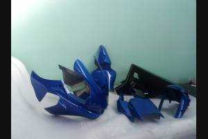 Painted Race Fairings Yamaha R1 2015 - 2019 in 2 Colours like the picture + stickers 