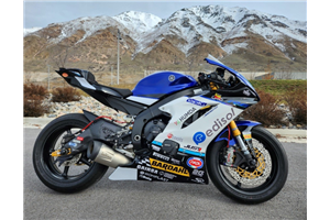 Lackierte Rennverkleidung Yamaha R6 2017 - 2023 - MXPCRV14588