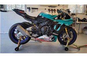Lackierte Rennverkleidung Yamaha R1 2020 - 2023 - MXPCRV16904