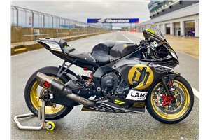 Lackierte Rennverkleidung Yamaha R1 2020 - 2024 - MXPCRV17114