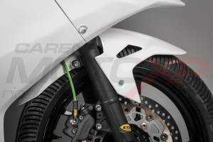 Front fender 