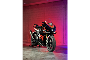 Lackierte Rennverkleidung Aprilia RSV4 2021 - 2024 - MXPCRV17715