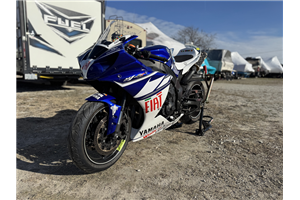 Lackierte Rennverkleidung Yamaha R1 2009 - 2014 - MXPCRV17735