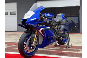 Carenado Racing Pintado Yamaha R9 2025 - MXPCRV18034