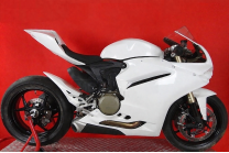 Complete fairings in 5 pieces without front fender Akrapovic silencer Vers.2 2