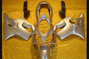 Painted street fairings in abs compatible with Honda CBR 600F 2001 - 2006 - MXPCAV3160