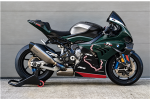 Lackierte Racing-Verkleidung für BMW M 1000 RR 2025–2026 + Tankabdeckung + Flügel Rechts und Links - MXPCRV19594