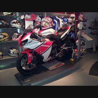 Painted street fairings in abs compatible with Yamaha R1 2009 - 2011 - MXPCAV4666