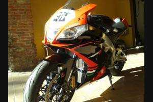 Painted street fairings in abs compatible with Aprilia RSV4 2009 - 2014 - MXPCAV5250