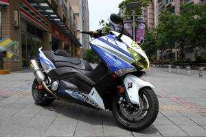 Painted street fairings in abs compatible with Yamaha T Max 530 2012 - 2014 - MXPCYT5451