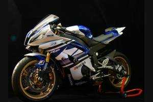 Carene stradali in abs verniciate compatibili con Yamaha R6 2006 - 2007 - MXPCAV5607
