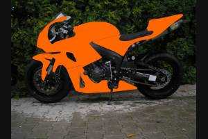 Painted Race Fairings Honda Cbr 600 RR 2007 - 2008 in 2 Colours like the picture + stickers for free BGR - MXPCRV5777
