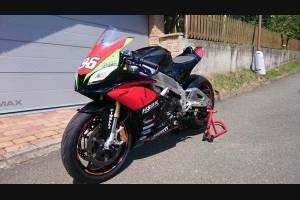Lackierte Rennverkleidung Aprilia RSV4 2009 - 2014 - MXPCRV6091