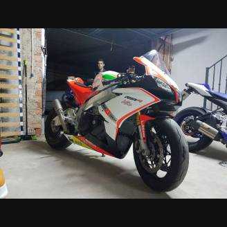Lackierte Rennverkleidung Aprilia RSV4 2015 - 2020 - MXPCRV6829