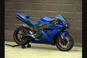 Carene stradali in abs verniciate compatibili con Yamaha R1 2004 - 2006 - MXPCAV6858