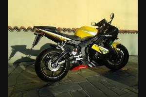 Carene stradali in abs verniciate compatibili con Yamaha R6 2003 - 2004 - MXPCAV6882