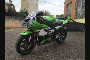 Painted street fairings in abs compatible with Kawasaki ZX10R 2004 - 2005 - MXPCAV6888